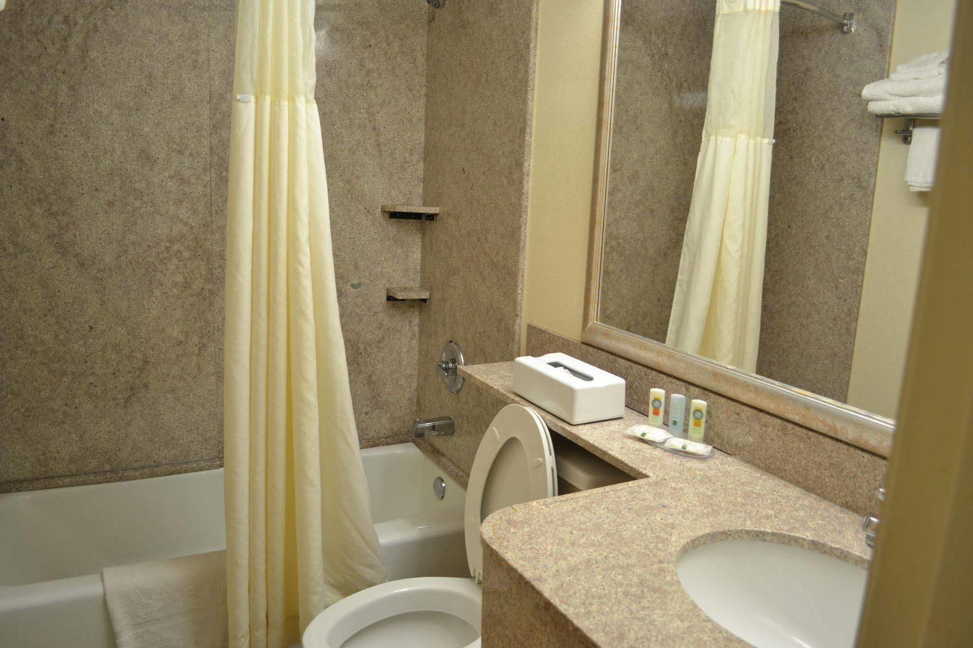 Hotel 6 East Windsor, Nj Hightstown